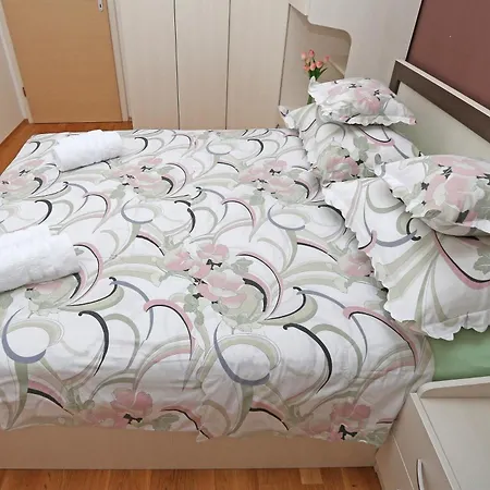Apartament With Parking Space - 13871
